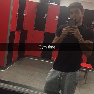 Meet your Posher, Jonathan